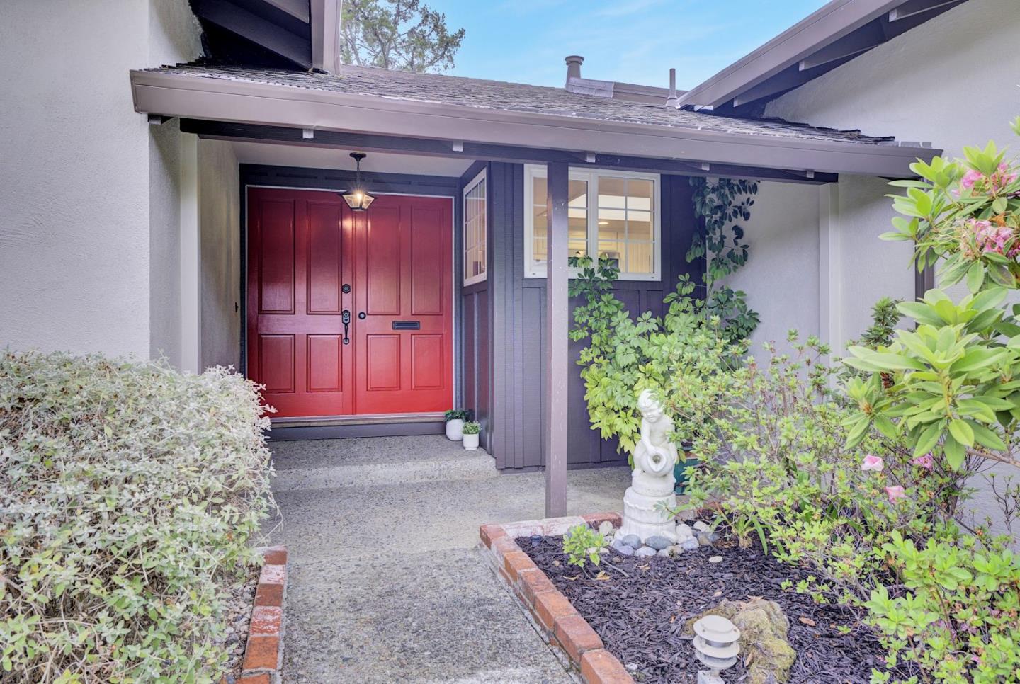 Detail Gallery Image 3 of 56 For 3045 Trousdale Dr, Burlingame,  CA 94010 - 4 Beds | 2 Baths