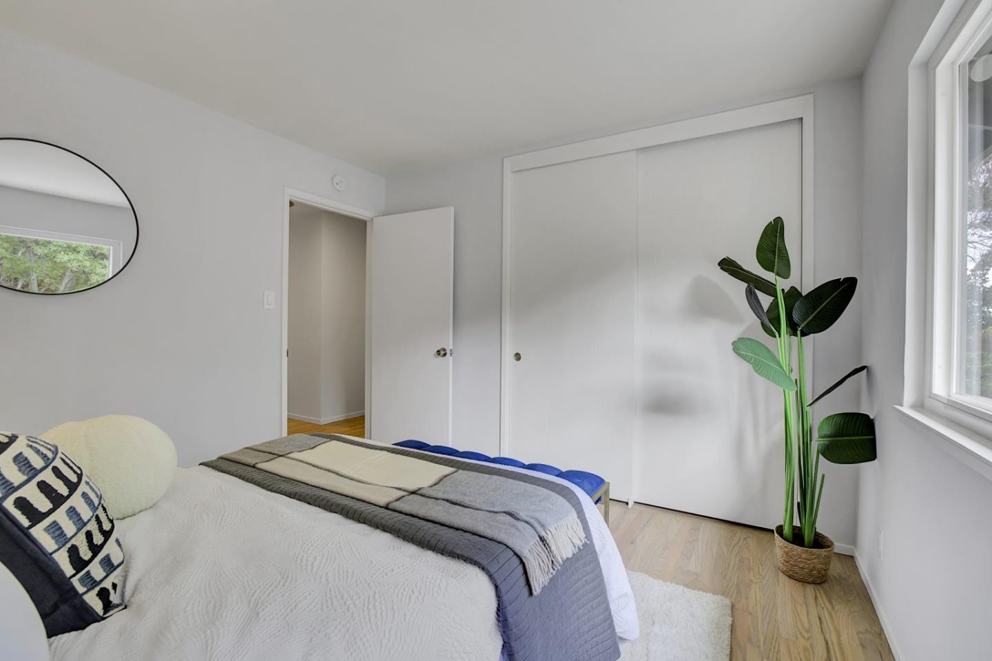Detail Gallery Image 34 of 56 For 3045 Trousdale Dr, Burlingame,  CA 94010 - 4 Beds | 2 Baths