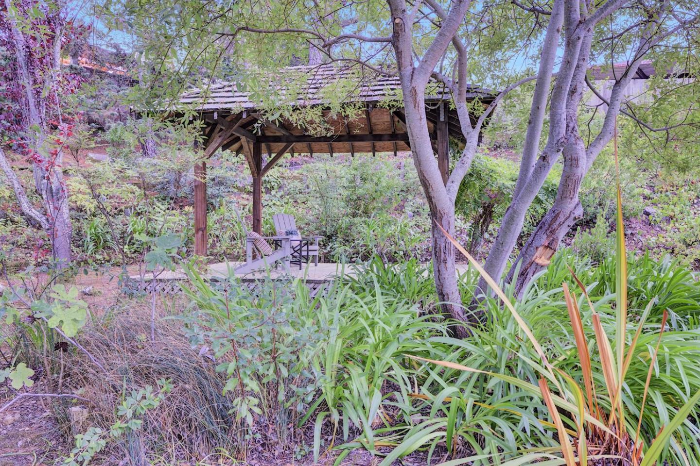 Detail Gallery Image 39 of 56 For 3045 Trousdale Dr, Burlingame,  CA 94010 - 4 Beds | 2 Baths
