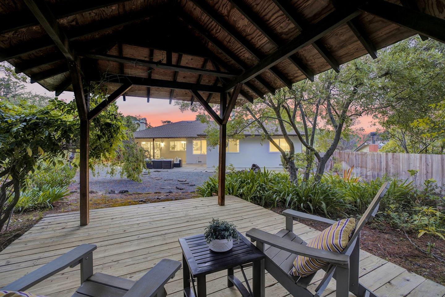 Detail Gallery Image 45 of 56 For 3045 Trousdale Dr, Burlingame,  CA 94010 - 4 Beds | 2 Baths