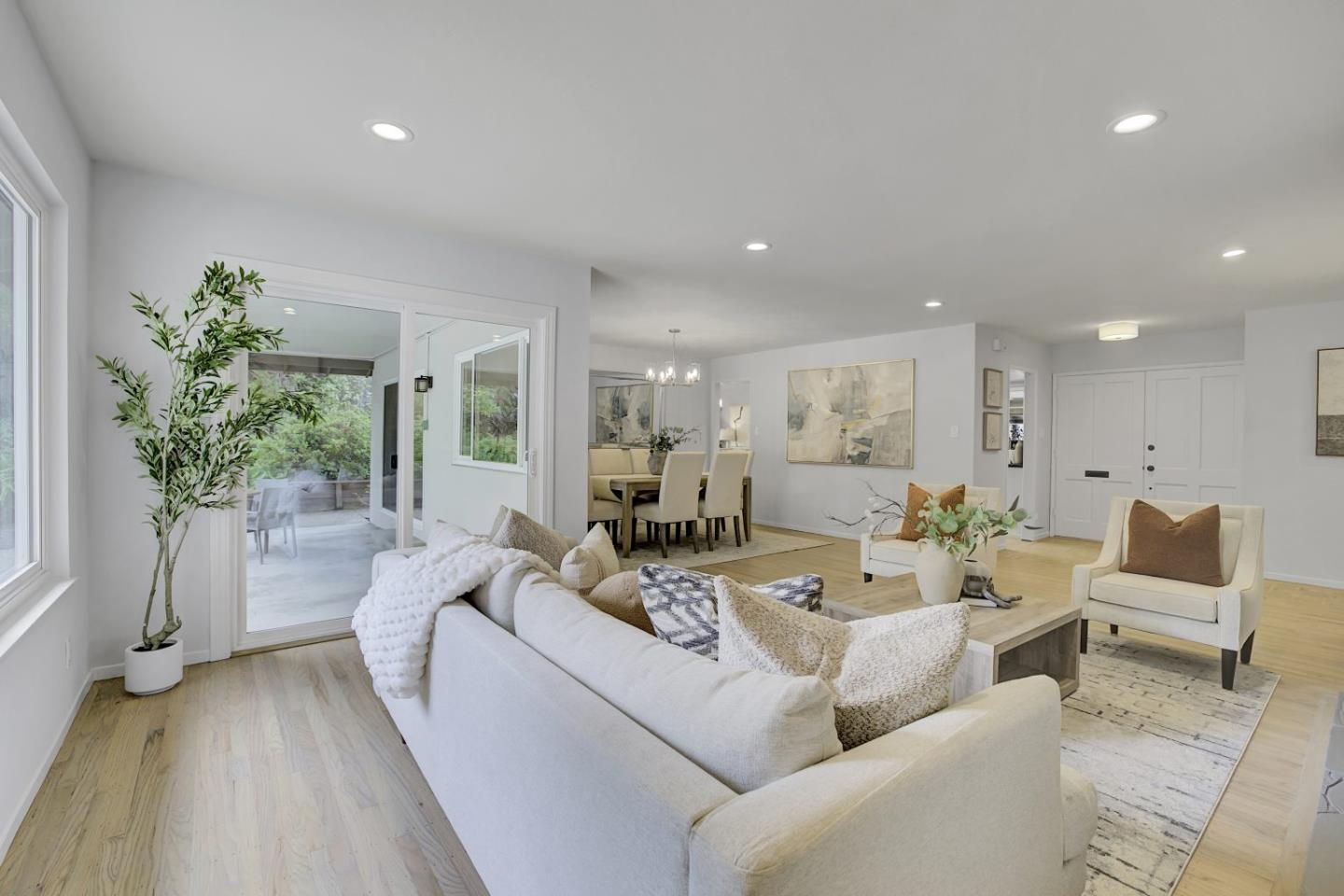 Detail Gallery Image 6 of 56 For 3045 Trousdale Dr, Burlingame,  CA 94010 - 4 Beds | 2 Baths