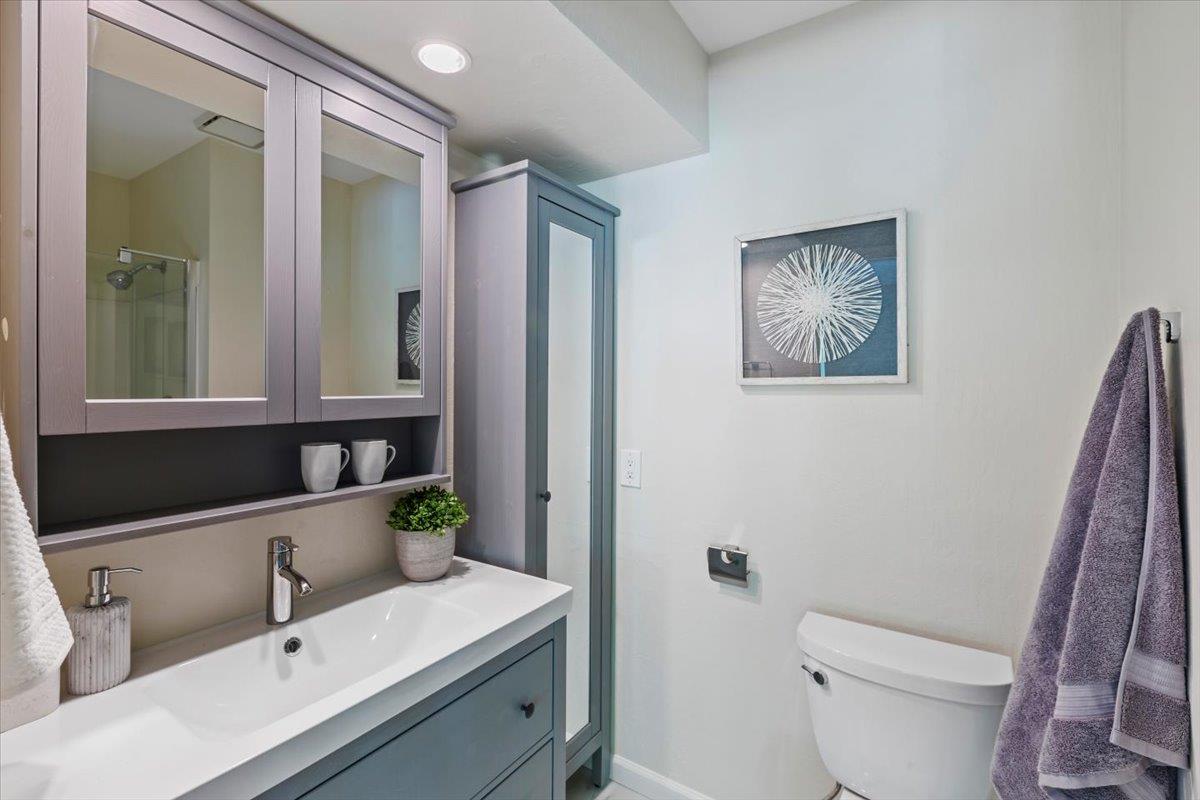 Detail Gallery Image 20 of 26 For 1983 San Luis Ave #33,  Mountain View,  CA 94043 - 2 Beds | 2/1 Baths