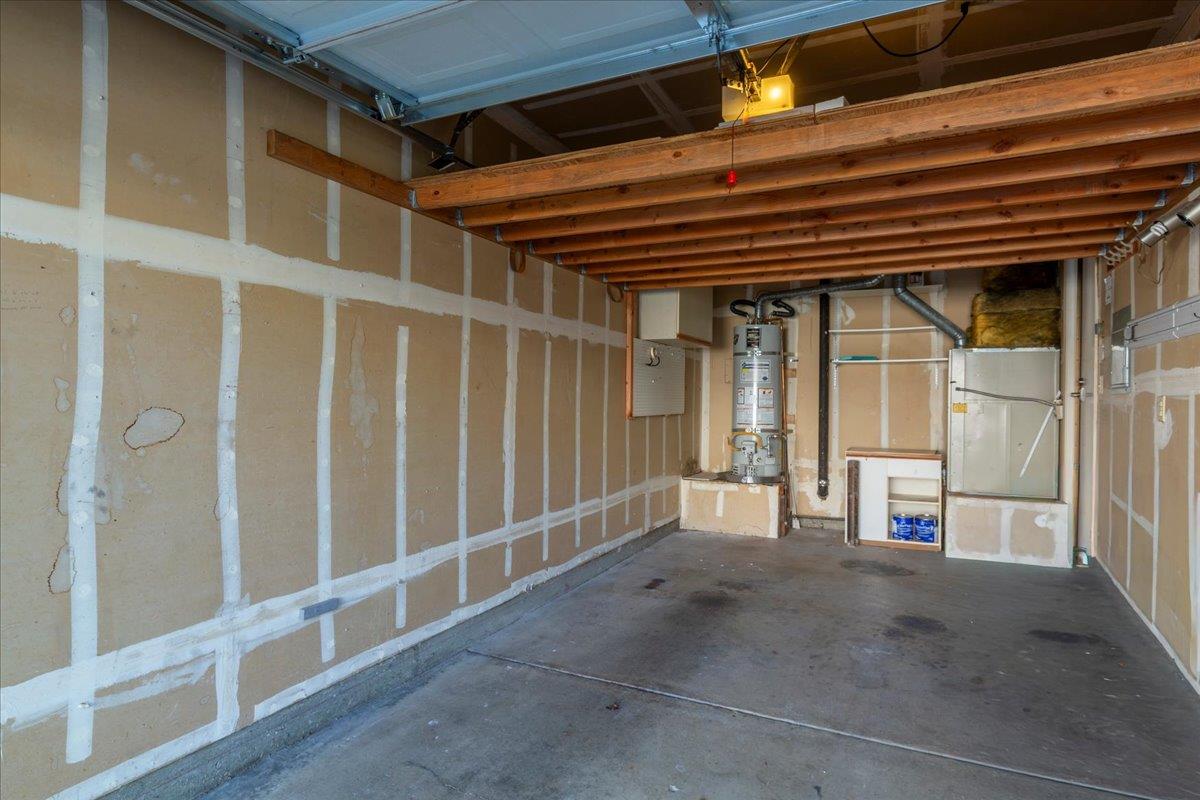 Detail Gallery Image 22 of 26 For 1983 San Luis Ave #33,  Mountain View,  CA 94043 - 2 Beds | 2/1 Baths