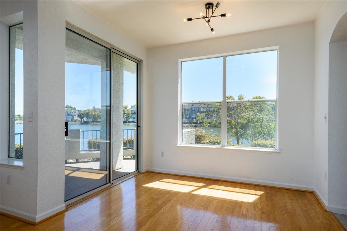 Detail Gallery Image 13 of 24 For 1000 Davit Ln #106,  Redwood City,  CA 94065 - 2 Beds | 2 Baths