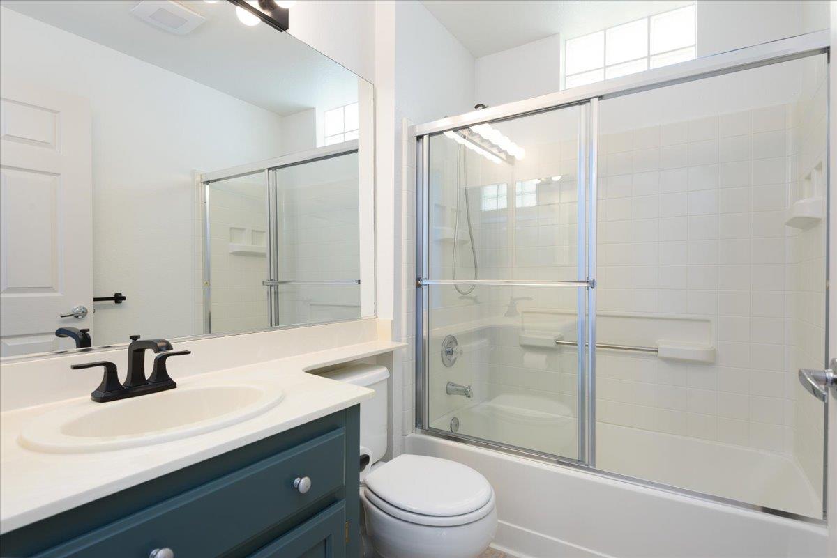 Detail Gallery Image 19 of 24 For 1000 Davit Ln #106,  Redwood City,  CA 94065 - 2 Beds | 2 Baths