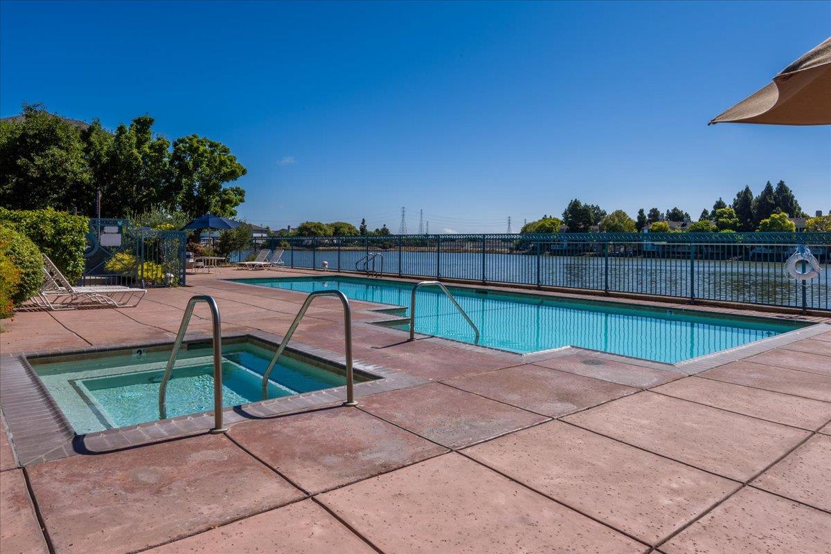 Detail Gallery Image 22 of 24 For 1000 Davit Ln #106,  Redwood City,  CA 94065 - 2 Beds | 2 Baths