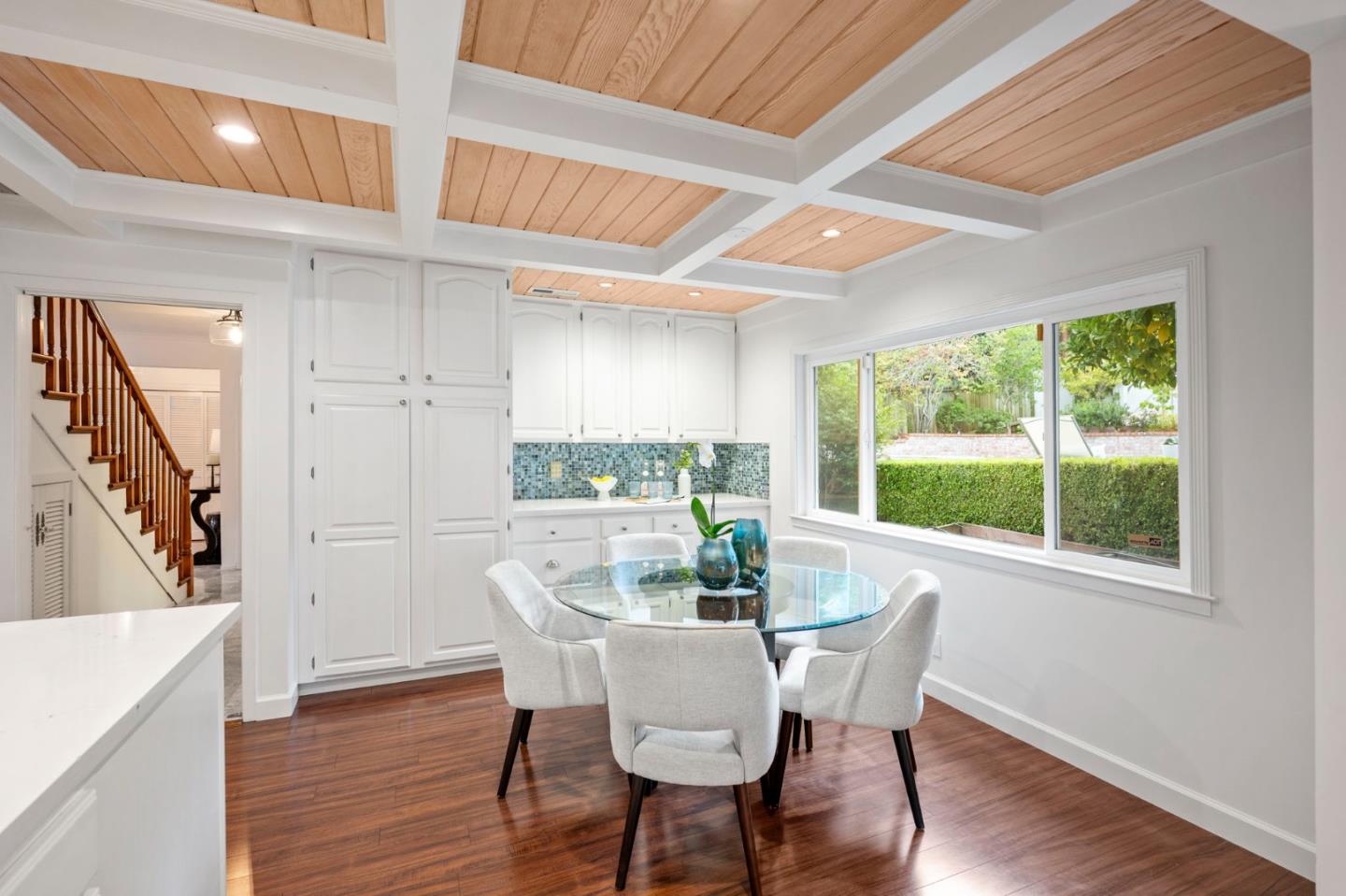 Detail Gallery Image 22 of 55 For 1511 La Mesa Dr, Burlingame,  CA 94010 - 5 Beds | 3 Baths