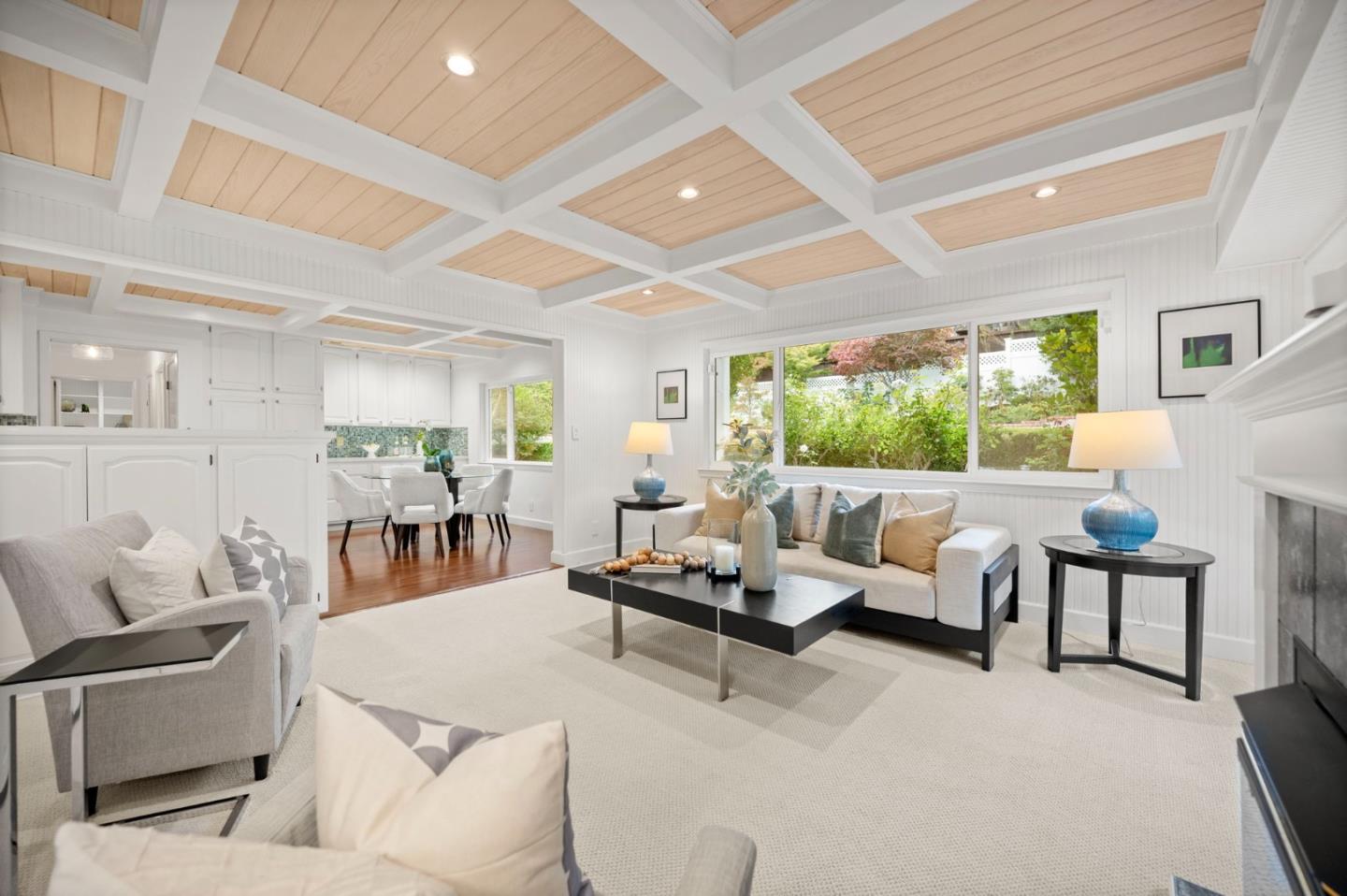 Detail Gallery Image 26 of 55 For 1511 La Mesa Dr, Burlingame,  CA 94010 - 5 Beds | 3 Baths