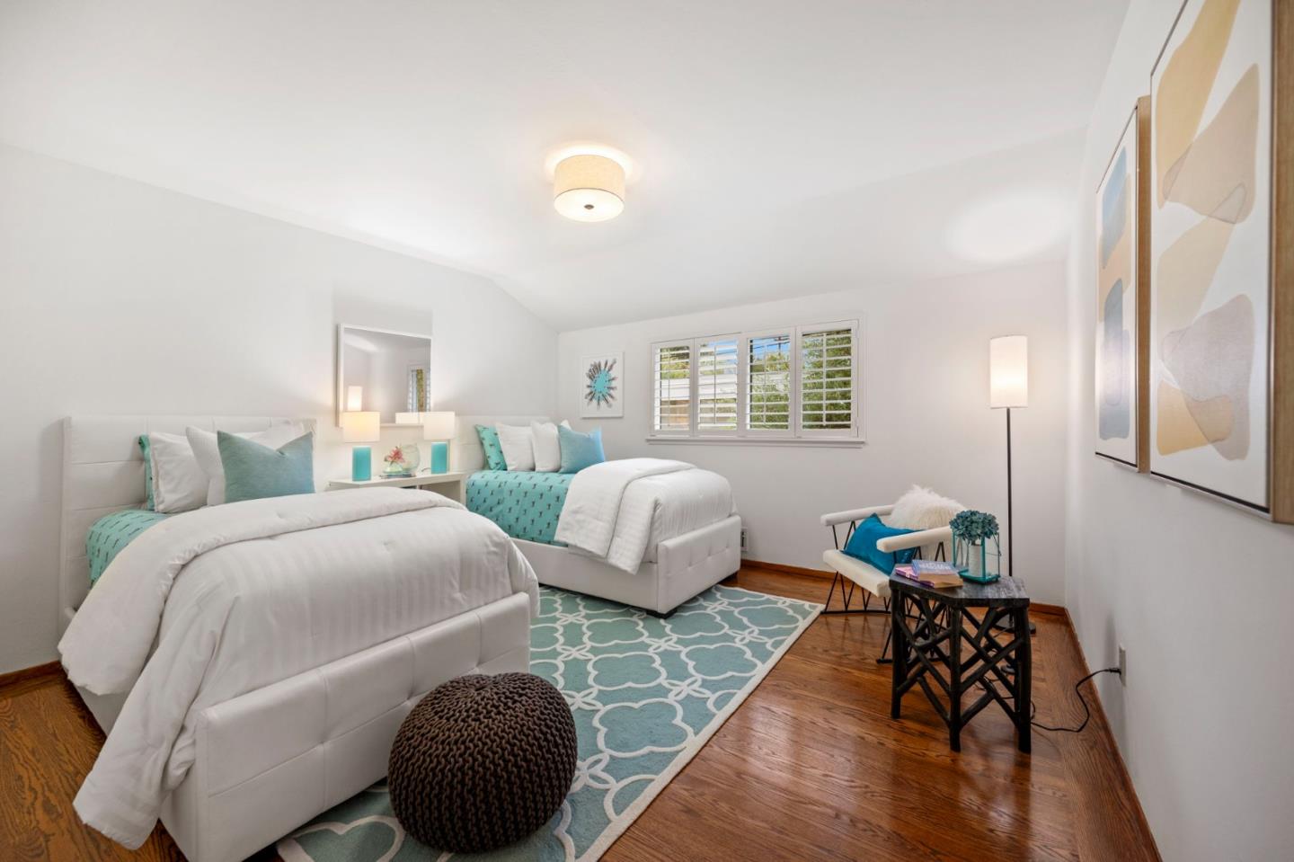 Detail Gallery Image 36 of 55 For 1511 La Mesa Dr, Burlingame,  CA 94010 - 5 Beds | 3 Baths