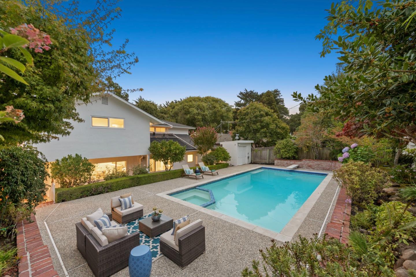 Detail Gallery Image 44 of 55 For 1511 La Mesa Dr, Burlingame,  CA 94010 - 5 Beds | 3 Baths