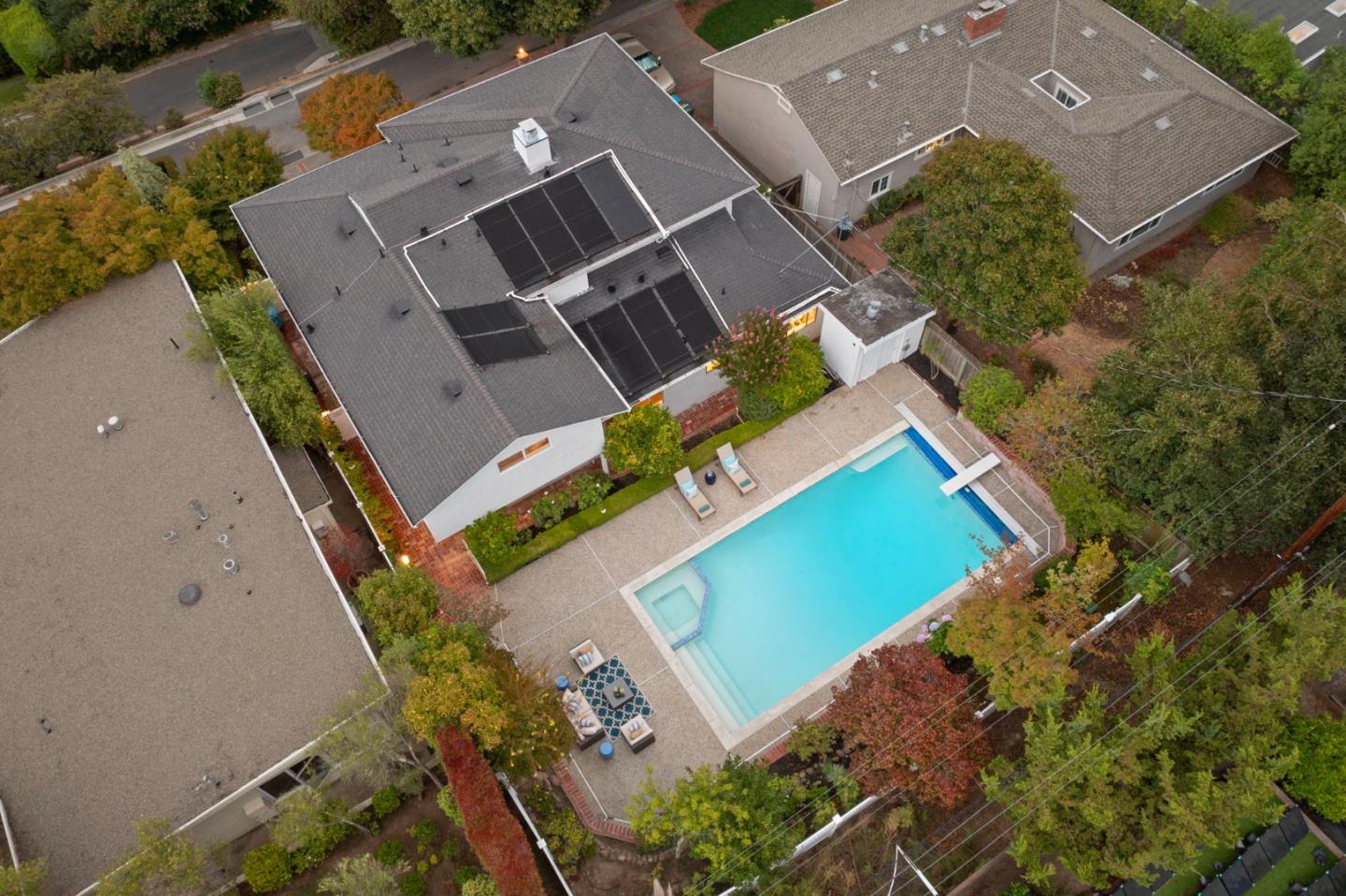 Detail Gallery Image 50 of 55 For 1511 La Mesa Dr, Burlingame,  CA 94010 - 5 Beds | 3 Baths