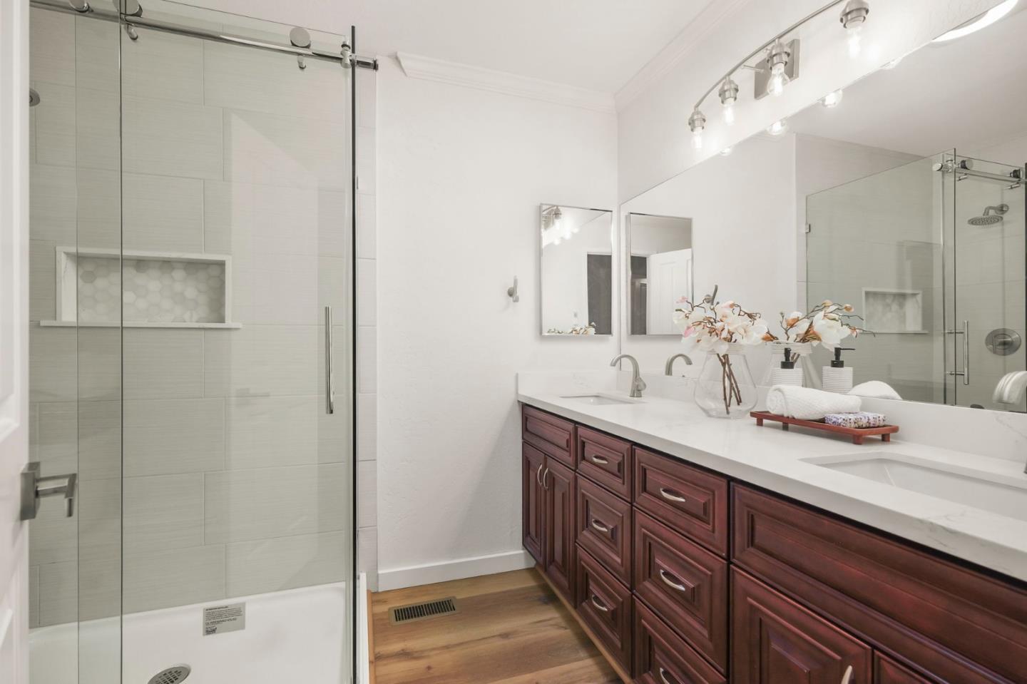 Detail Gallery Image 14 of 19 For 1026 Fox Meadow Way, Concord,  CA 94518 - 4 Beds | 2 Baths
