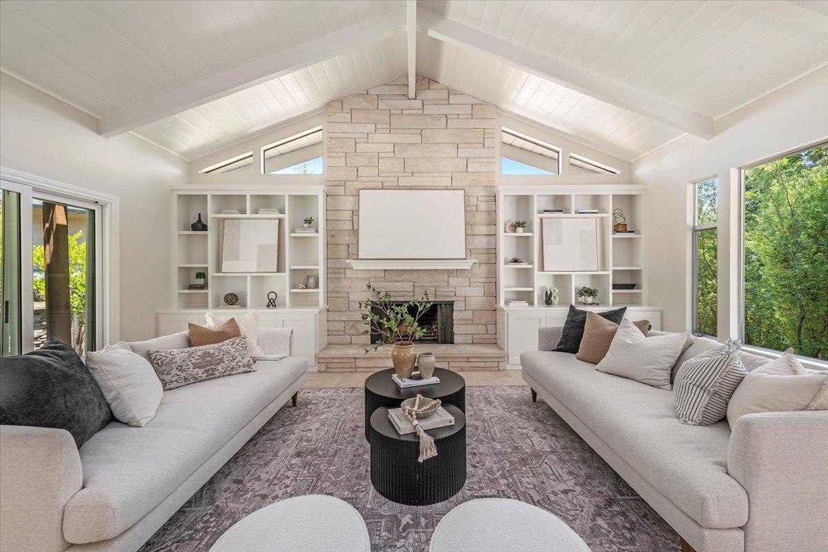 Detail Gallery Image 8 of 43 For 111 Vista Del Prado, Los Gatos,  CA 95030 - 5 Beds | 2/1 Baths