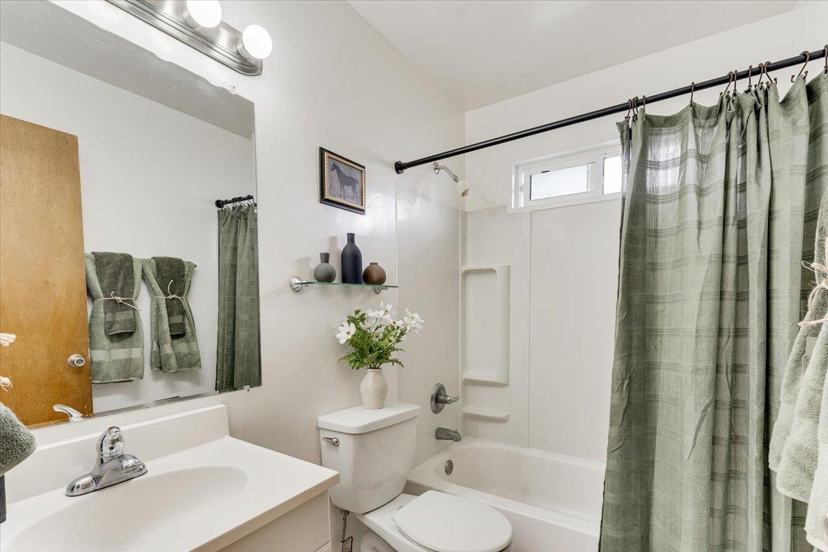 Detail Gallery Image 14 of 26 For 2520&2530 Capitola Rd, Santa Cruz,  CA 95062 - – Beds | – Baths