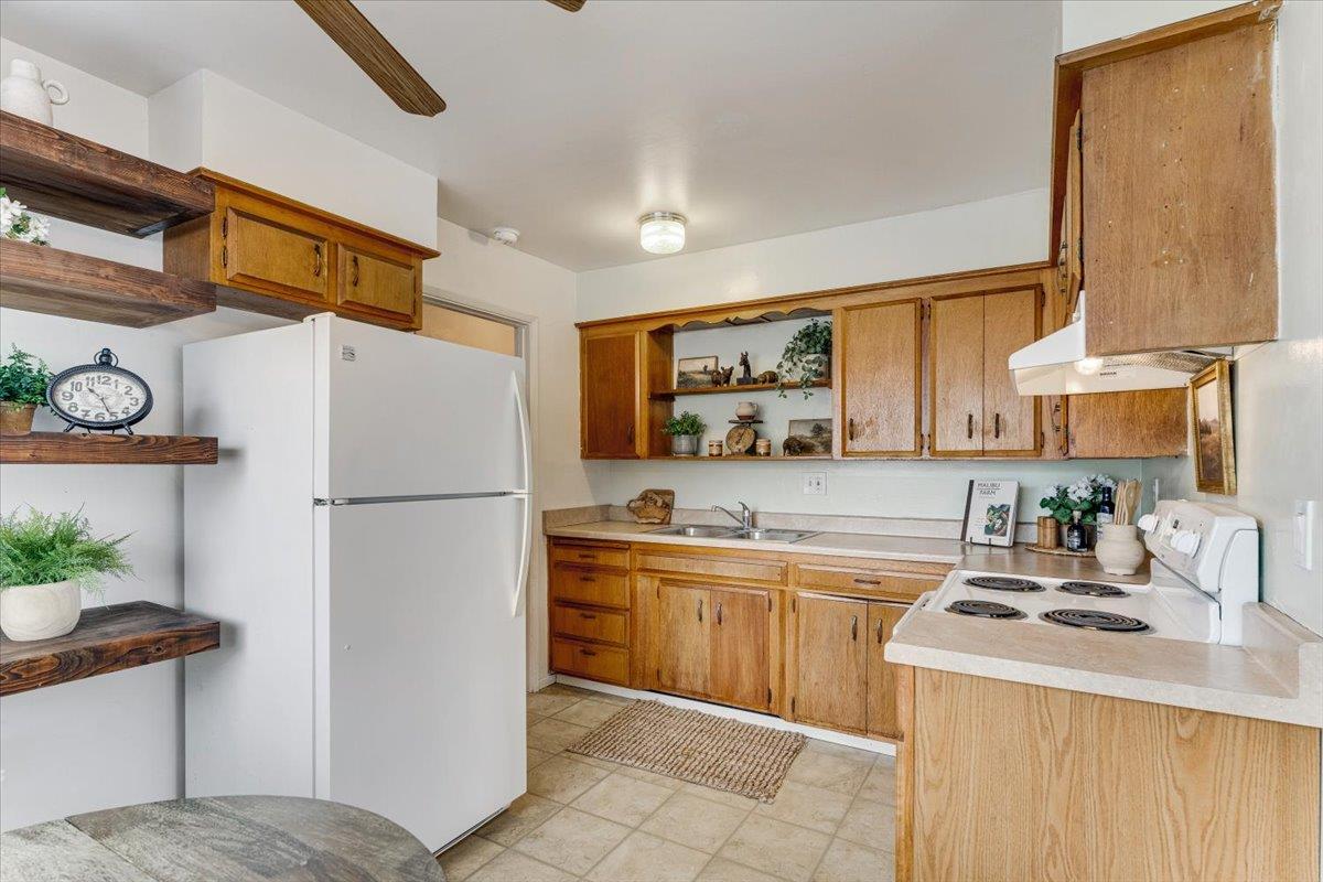 Detail Gallery Image 8 of 26 For 2520&2530 Capitola Rd, Santa Cruz,  CA 95062 - – Beds | – Baths