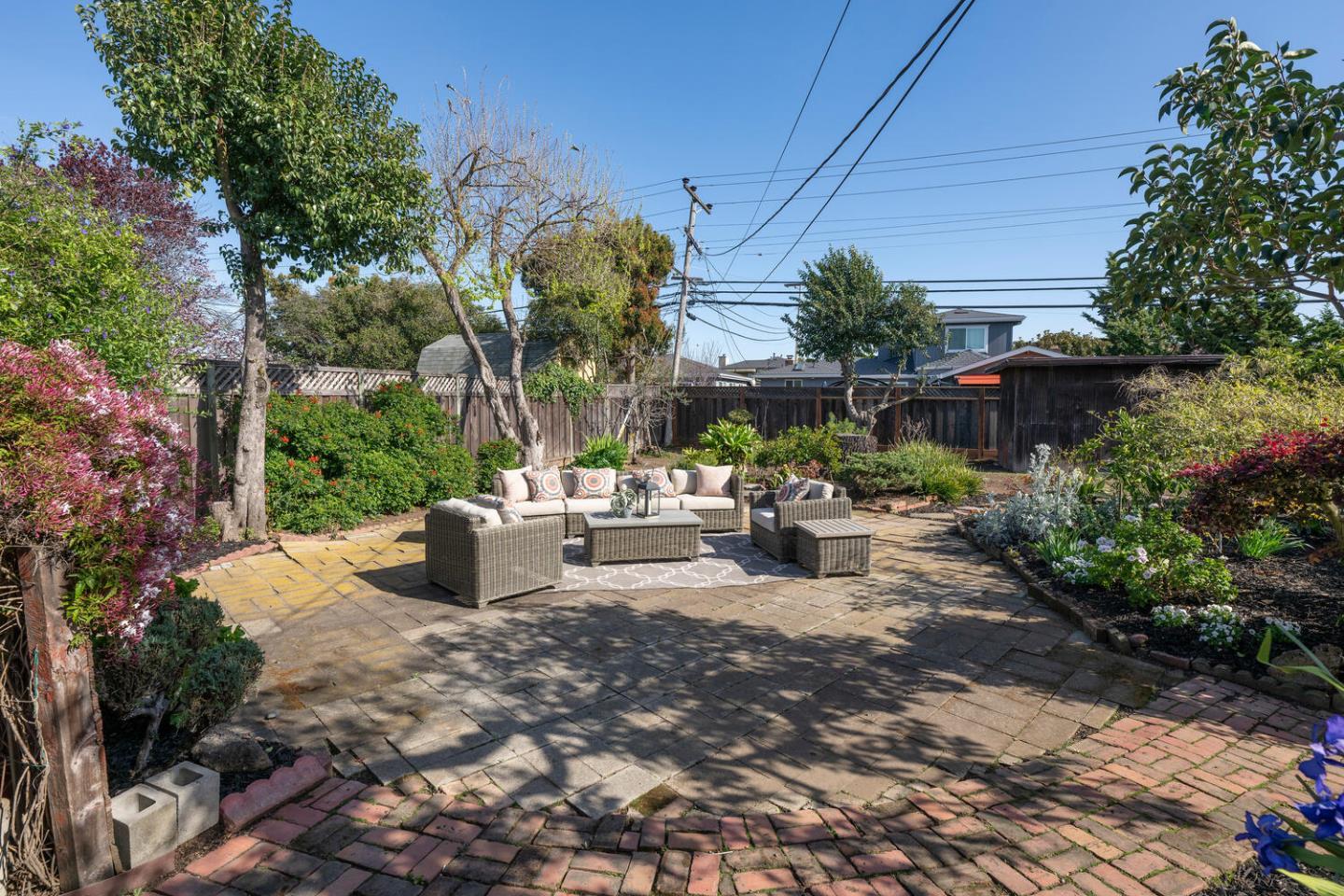 Detail Gallery Image 19 of 25 For 406 Poinsettia Ave, San Mateo,  CA 94403 - 3 Beds | 1 Baths