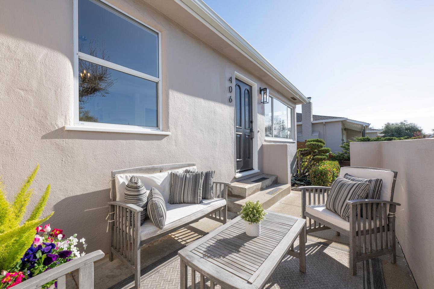 Detail Gallery Image 4 of 25 For 406 Poinsettia Ave, San Mateo,  CA 94403 - 3 Beds | 1 Baths