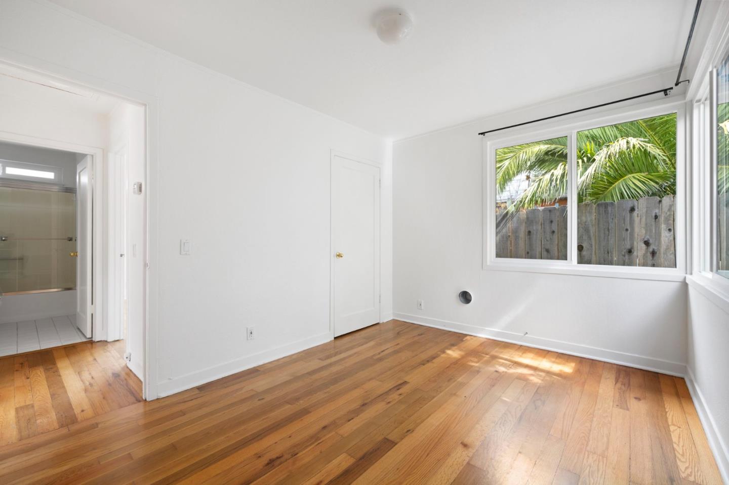 Detail Gallery Image 14 of 56 For 2160 Oakley Ave, Menlo Park,  CA 94025 - 2 Beds | 1 Baths