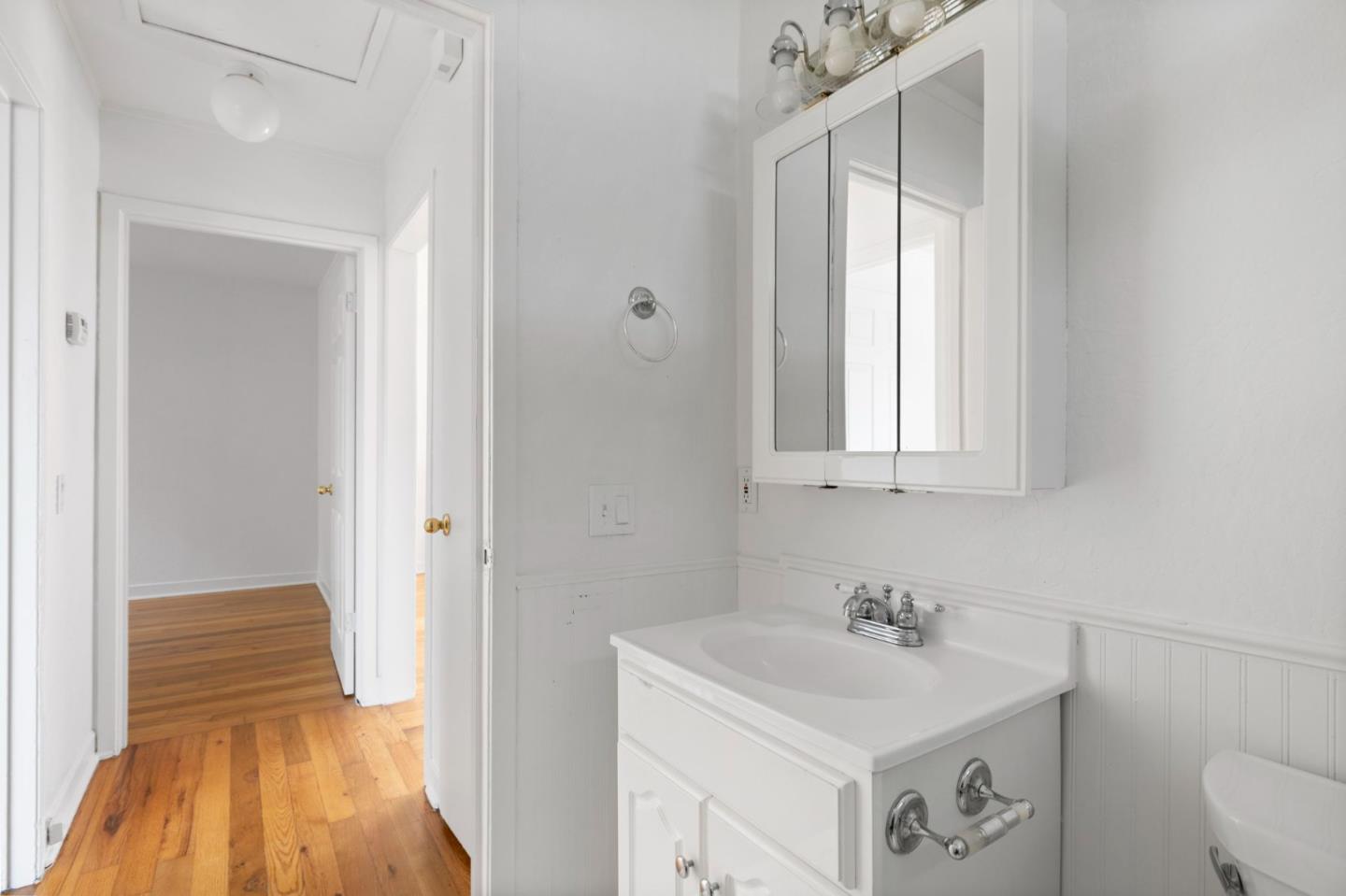 Detail Gallery Image 19 of 56 For 2160 Oakley Ave, Menlo Park,  CA 94025 - 2 Beds | 1 Baths