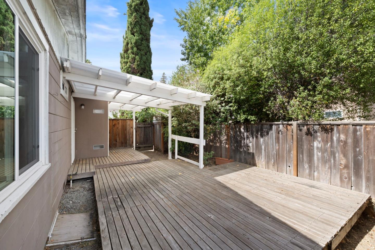 Detail Gallery Image 21 of 56 For 2160 Oakley Ave, Menlo Park,  CA 94025 - 2 Beds | 1 Baths