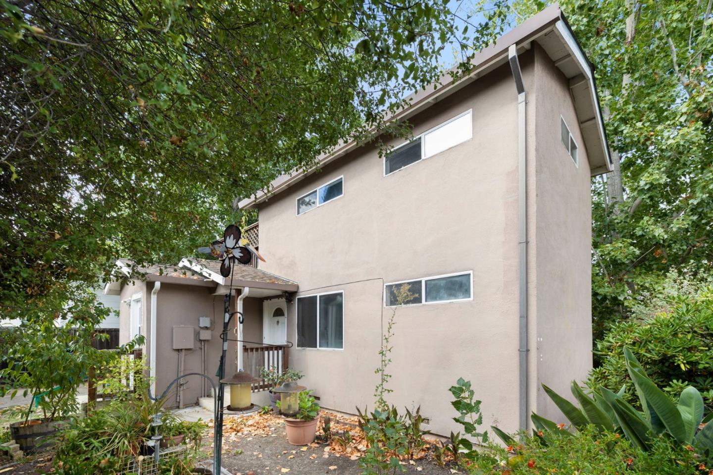 Detail Gallery Image 28 of 56 For 2160 Oakley Ave, Menlo Park,  CA 94025 - 2 Beds | 1 Baths