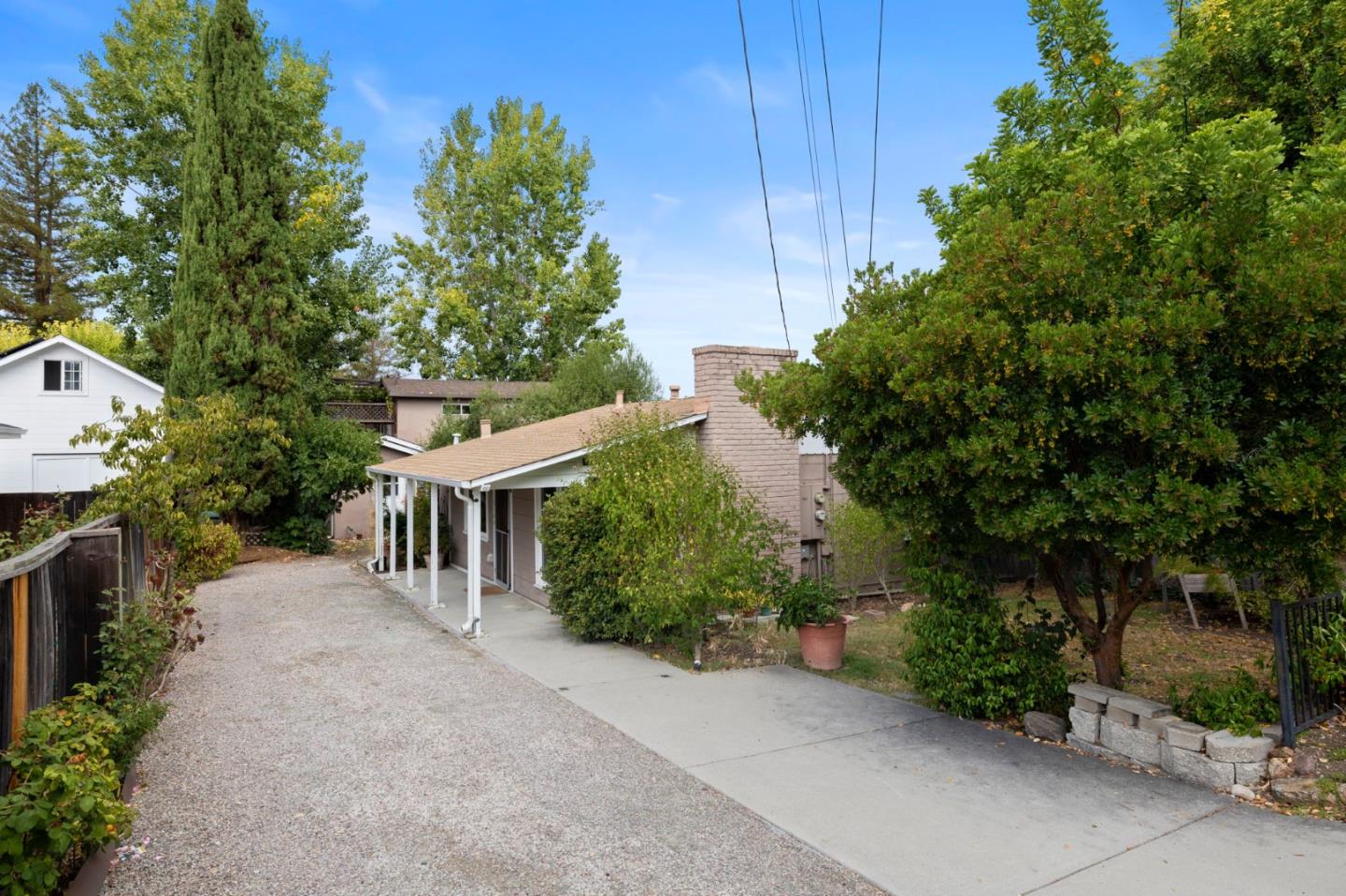 Detail Gallery Image 3 of 56 For 2160 Oakley Ave, Menlo Park,  CA 94025 - 2 Beds | 1 Baths