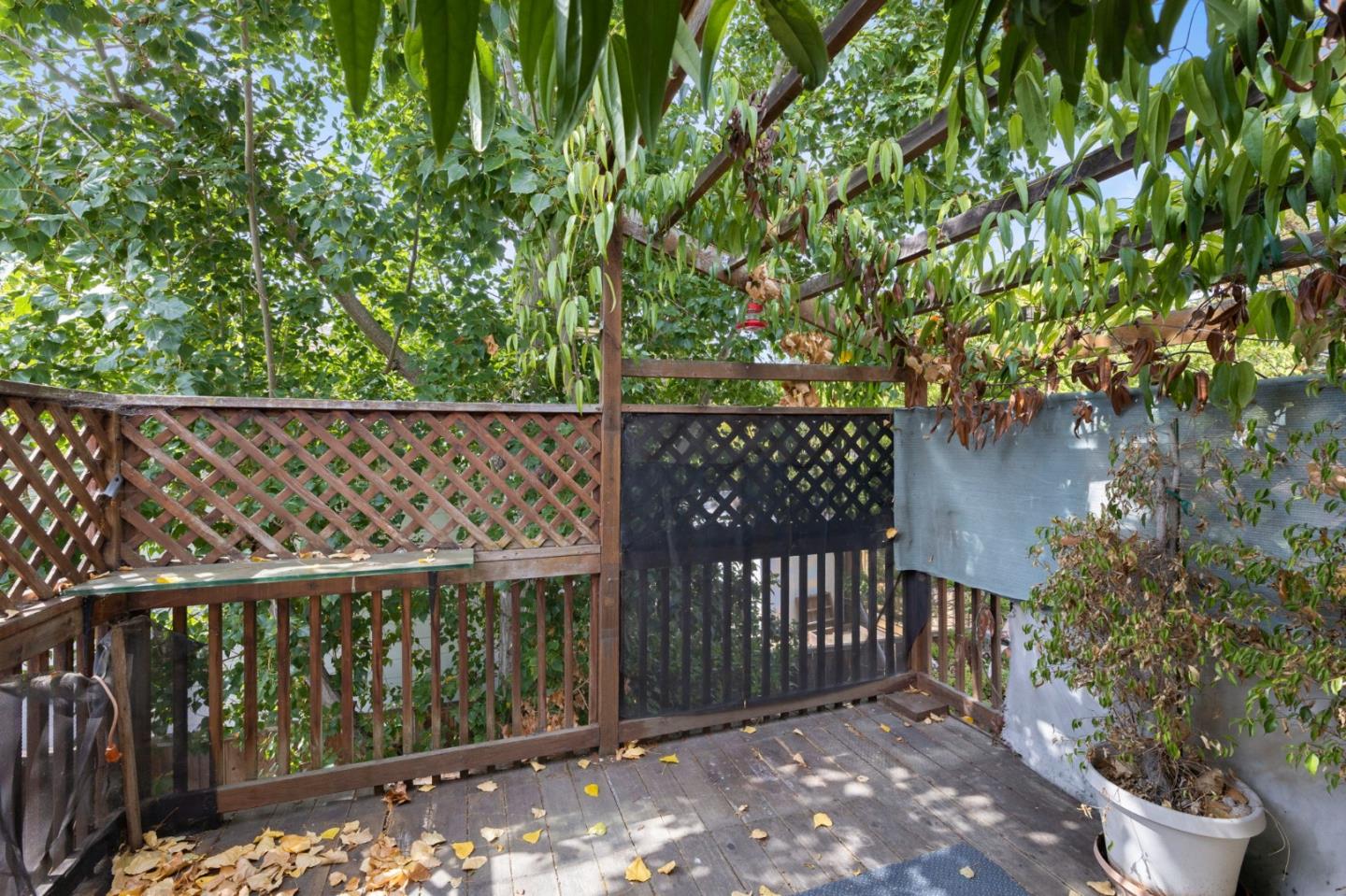 Detail Gallery Image 41 of 56 For 2160 Oakley Ave, Menlo Park,  CA 94025 - 2 Beds | 1 Baths