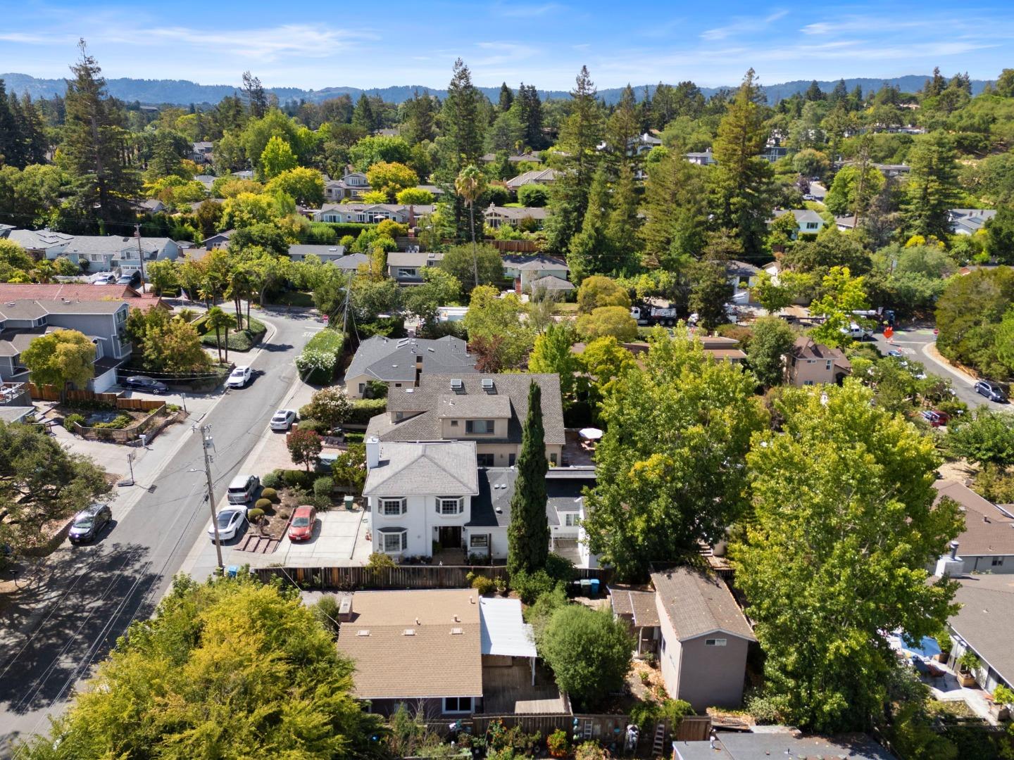 Detail Gallery Image 49 of 56 For 2160 Oakley Ave, Menlo Park,  CA 94025 - 2 Beds | 1 Baths