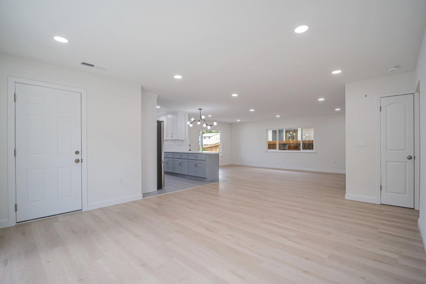 Detail Gallery Image 11 of 44 For 23730 Stratton Ct, Hayward,  CA 94541 - 3 Beds | 2 Baths