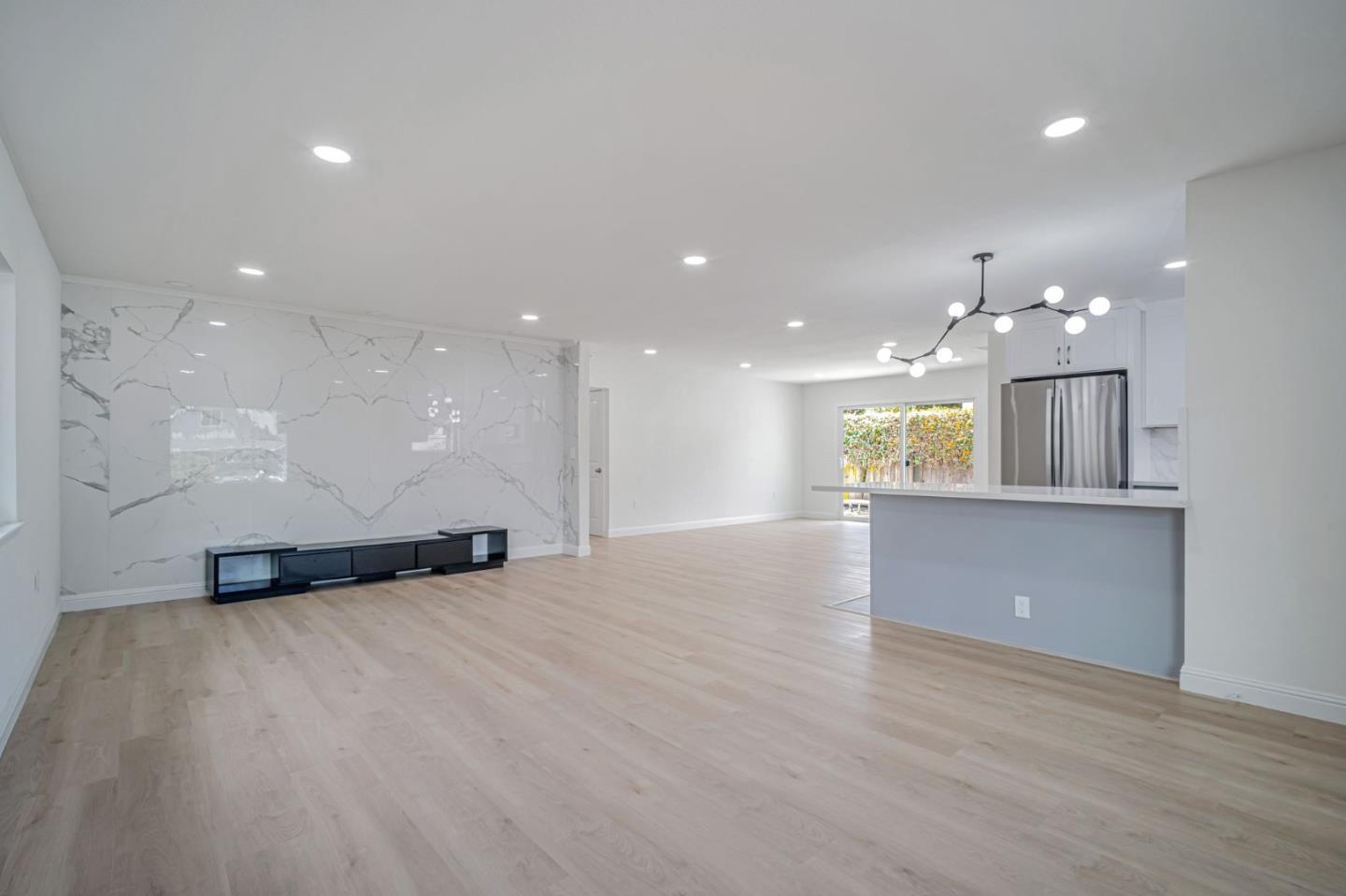 Detail Gallery Image 6 of 44 For 23730 Stratton Ct, Hayward,  CA 94541 - 3 Beds | 2 Baths