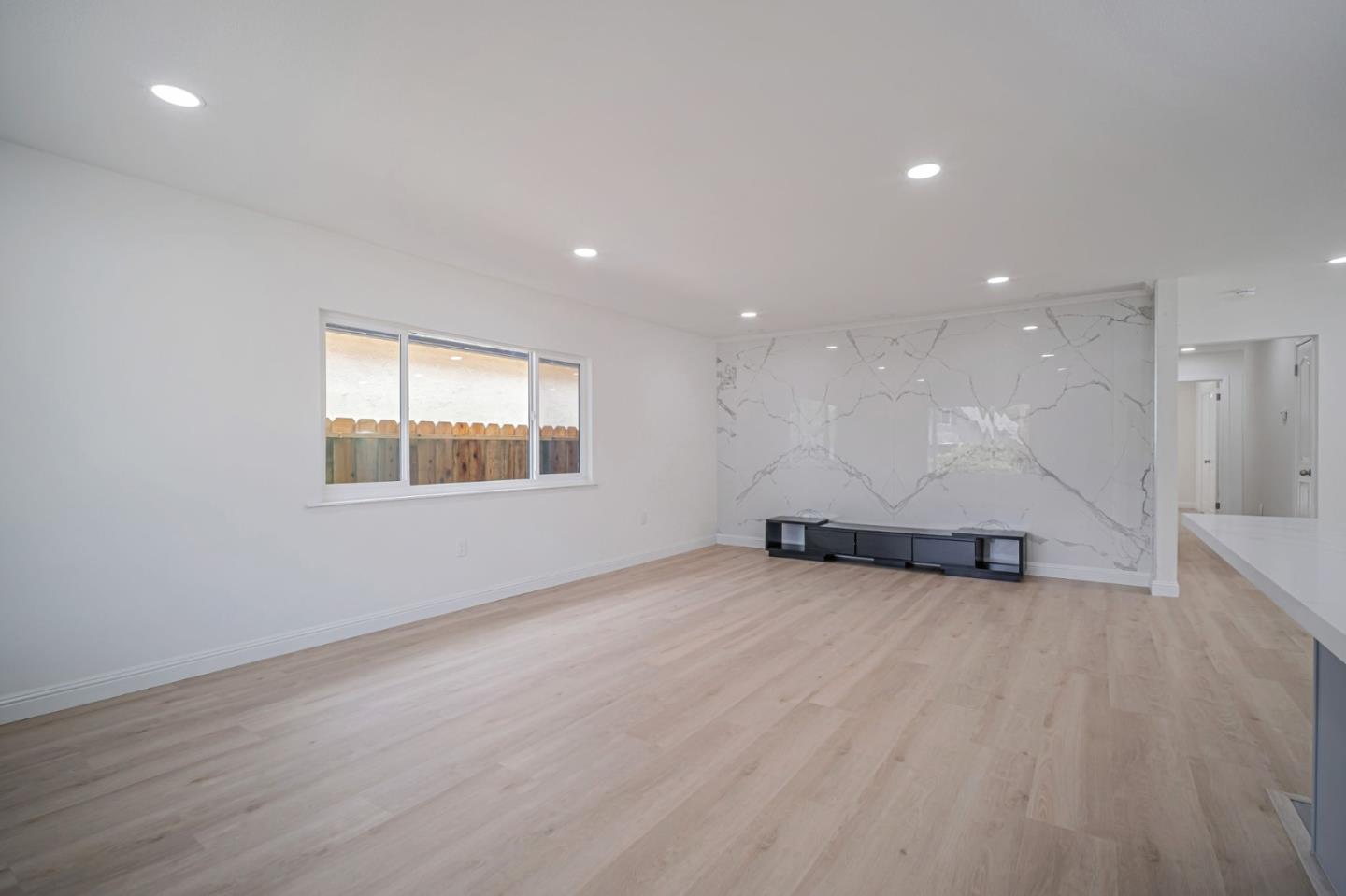 Detail Gallery Image 7 of 44 For 23730 Stratton Ct, Hayward,  CA 94541 - 3 Beds | 2 Baths