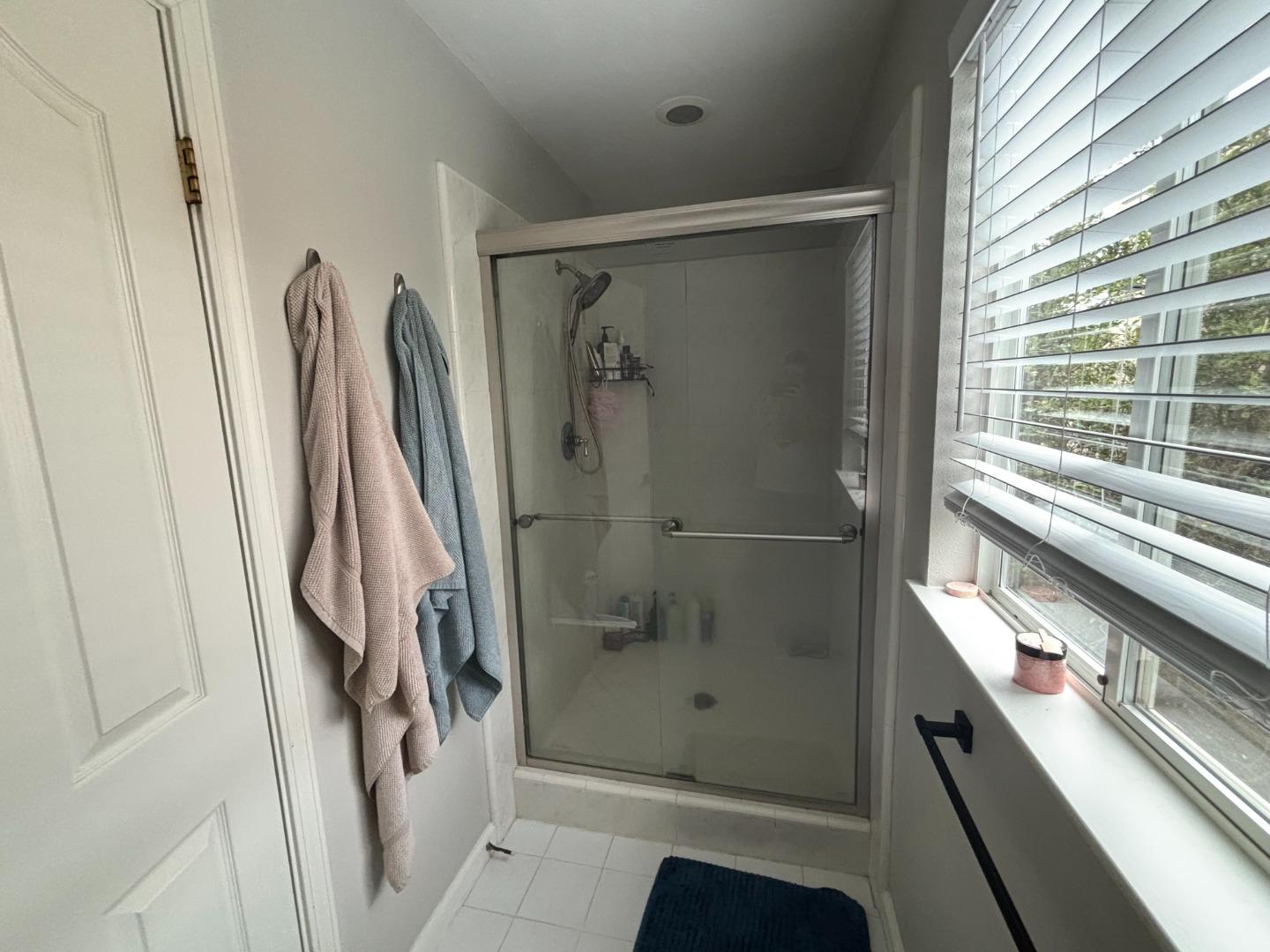 Detail Gallery Image 10 of 10 For 15600 La Jolla Dr, Morgan Hill,  CA 95037 - 3 Beds | 2/1 Baths