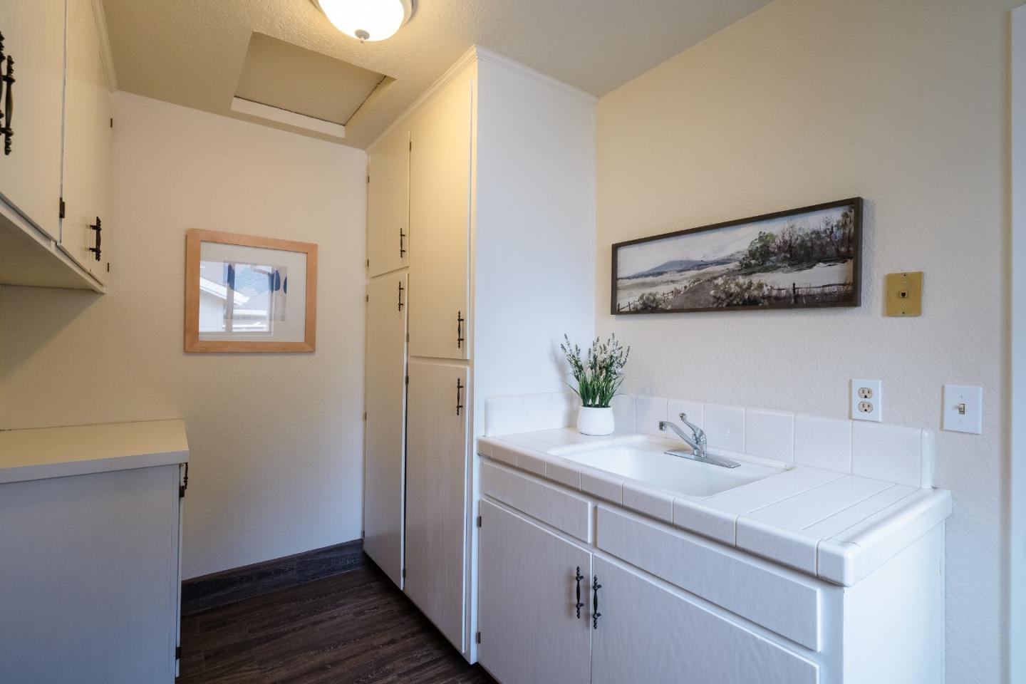 Detail Gallery Image 21 of 42 For 664 Duffin Dr, Hollister,  CA 95023 - 2 Beds | 2/1 Baths