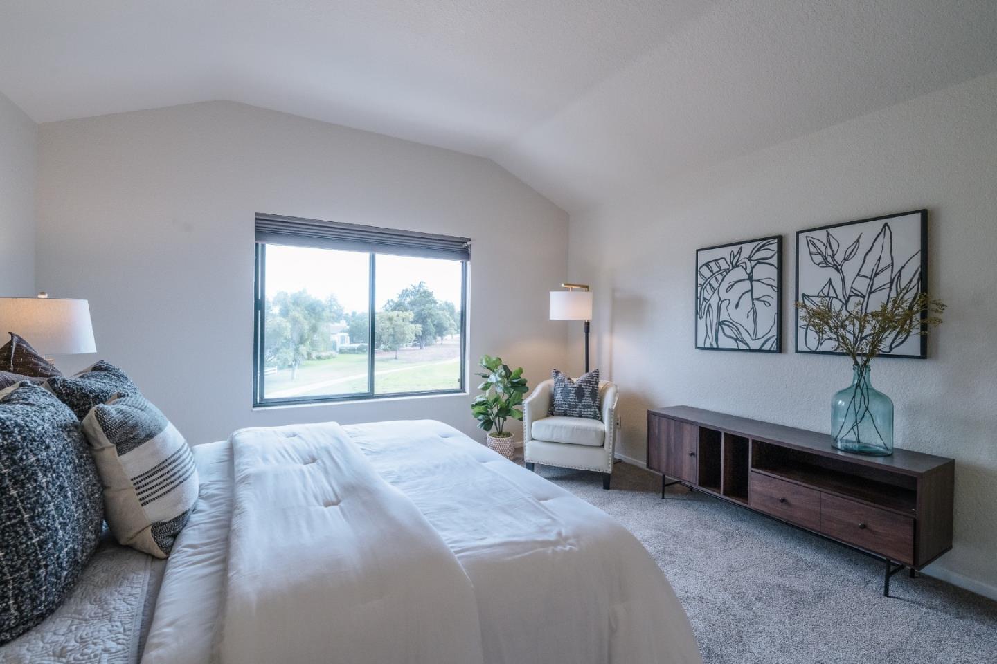 Detail Gallery Image 24 of 42 For 664 Duffin Dr, Hollister,  CA 95023 - 2 Beds | 2/1 Baths
