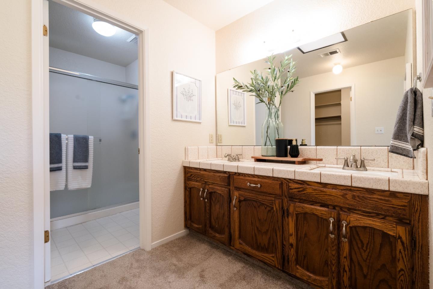 Detail Gallery Image 26 of 42 For 664 Duffin Dr, Hollister,  CA 95023 - 2 Beds | 2/1 Baths