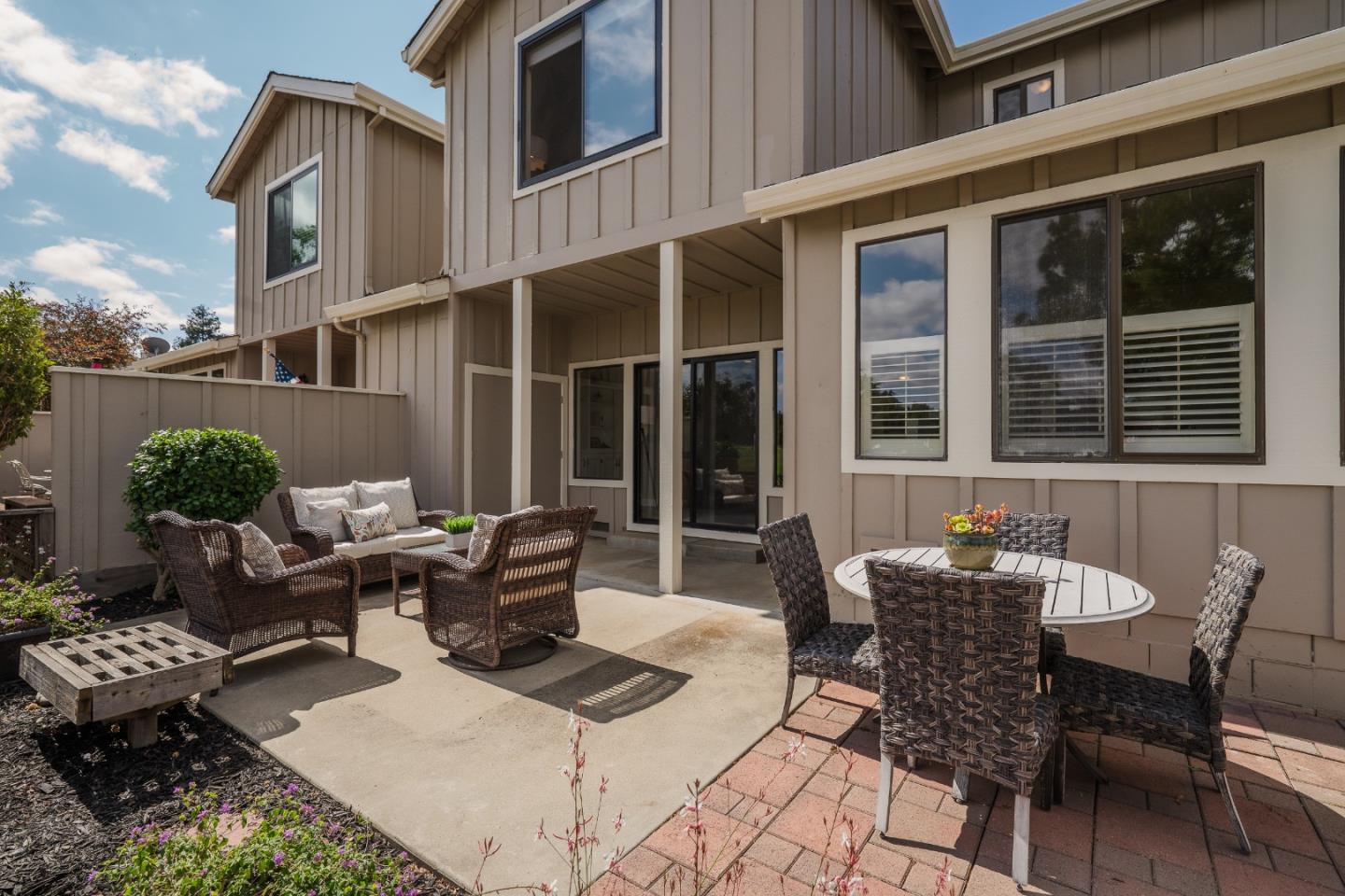 Detail Gallery Image 36 of 42 For 664 Duffin Dr, Hollister,  CA 95023 - 2 Beds | 2/1 Baths