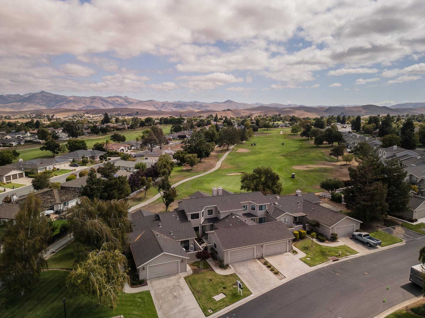 Detail Gallery Image 39 of 42 For 664 Duffin Dr, Hollister,  CA 95023 - 2 Beds | 2/1 Baths