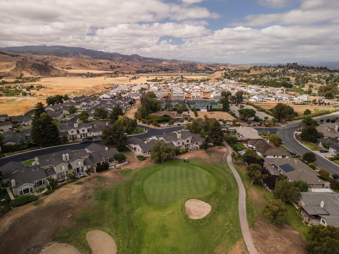 Detail Gallery Image 40 of 42 For 664 Duffin Dr, Hollister,  CA 95023 - 2 Beds | 2/1 Baths