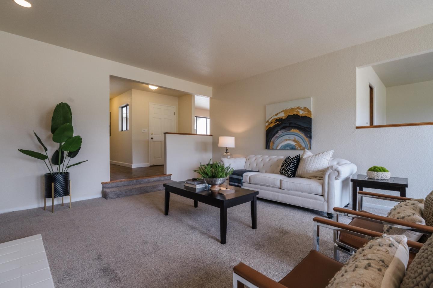 Detail Gallery Image 9 of 42 For 664 Duffin Dr, Hollister,  CA 95023 - 2 Beds | 2/1 Baths