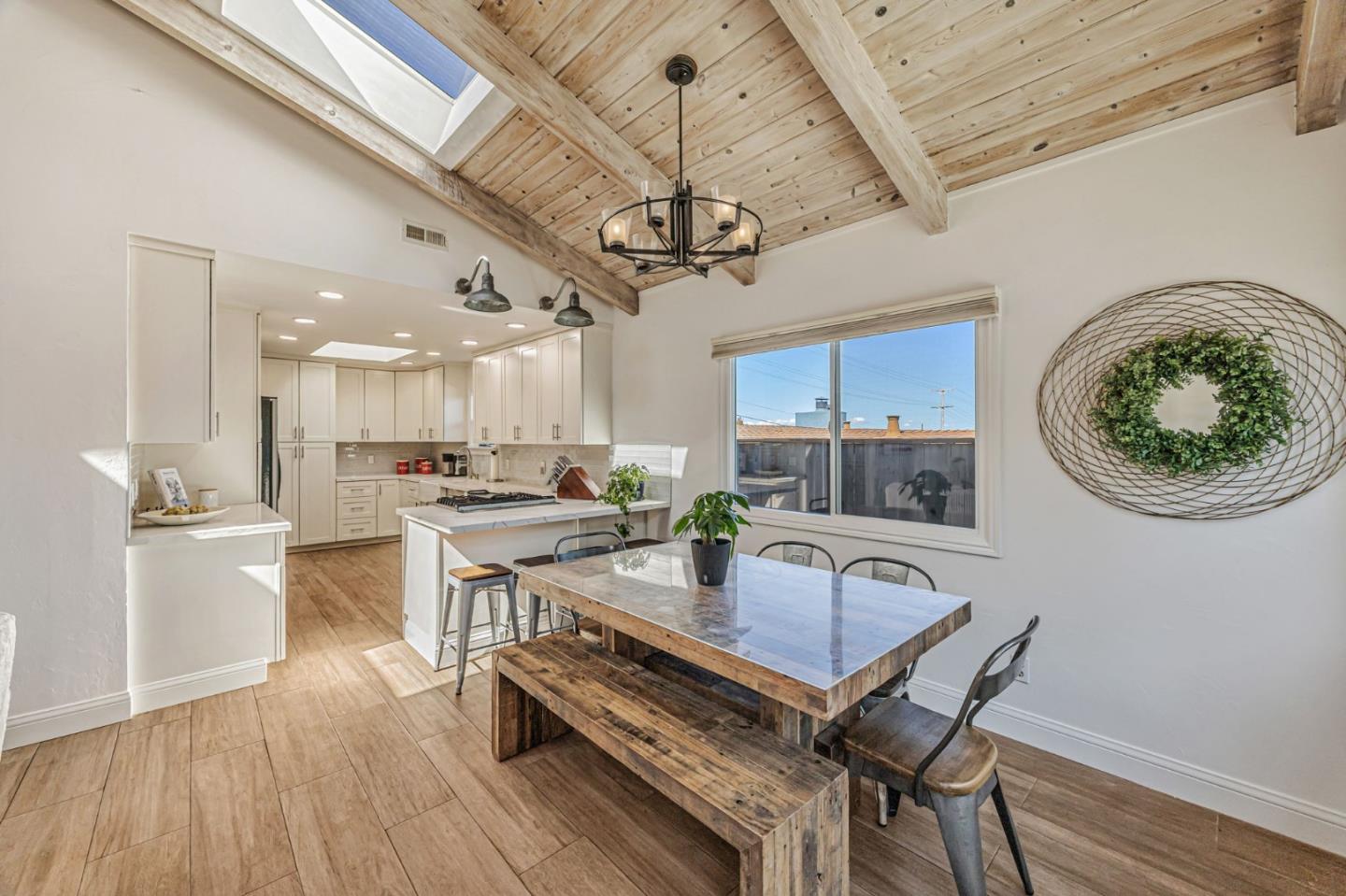 Detail Gallery Image 14 of 45 For 715 31st Ave, San Mateo,  CA 94403 - 3 Beds | 2 Baths
