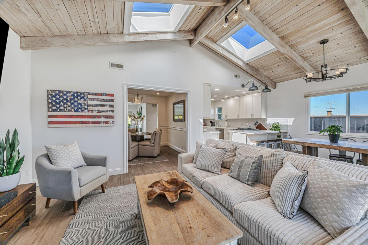Detail Gallery Image 16 of 45 For 715 31st Ave, San Mateo,  CA 94403 - 3 Beds | 2 Baths