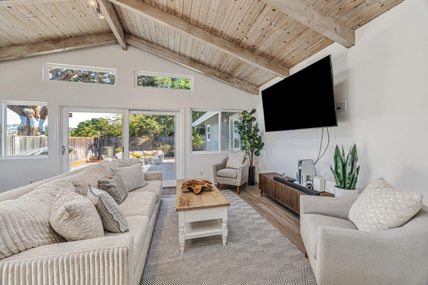 Detail Gallery Image 19 of 45 For 715 31st Ave, San Mateo,  CA 94403 - 3 Beds | 2 Baths