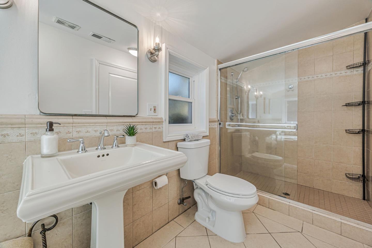 Detail Gallery Image 24 of 45 For 715 31st Ave, San Mateo,  CA 94403 - 3 Beds | 2 Baths