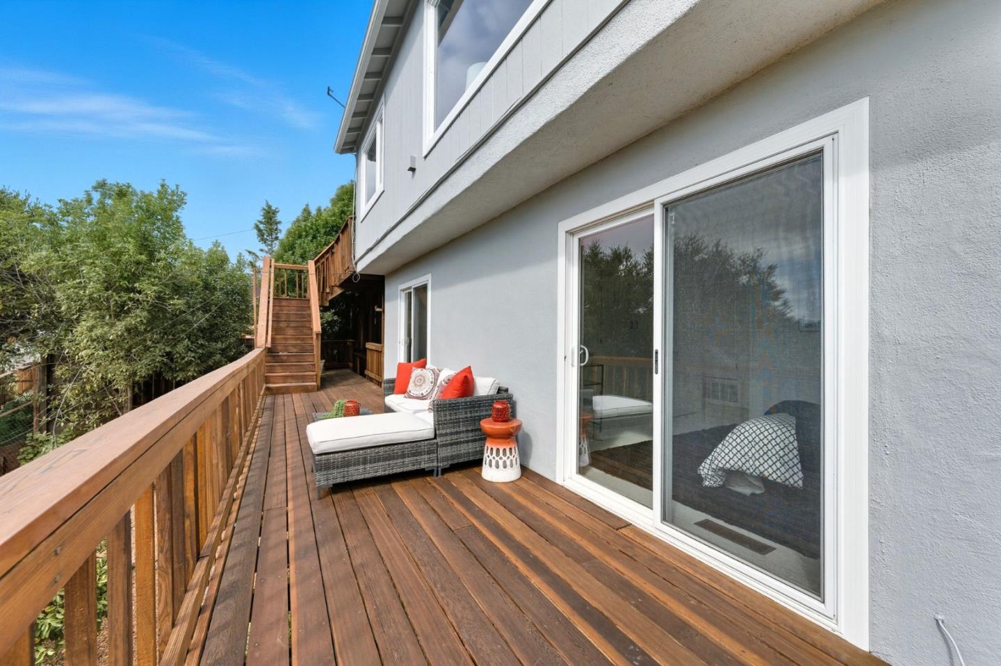 Detail Gallery Image 20 of 25 For 46 Arch Ln, San Carlos,  CA 94070 - 3 Beds | 2/1 Baths