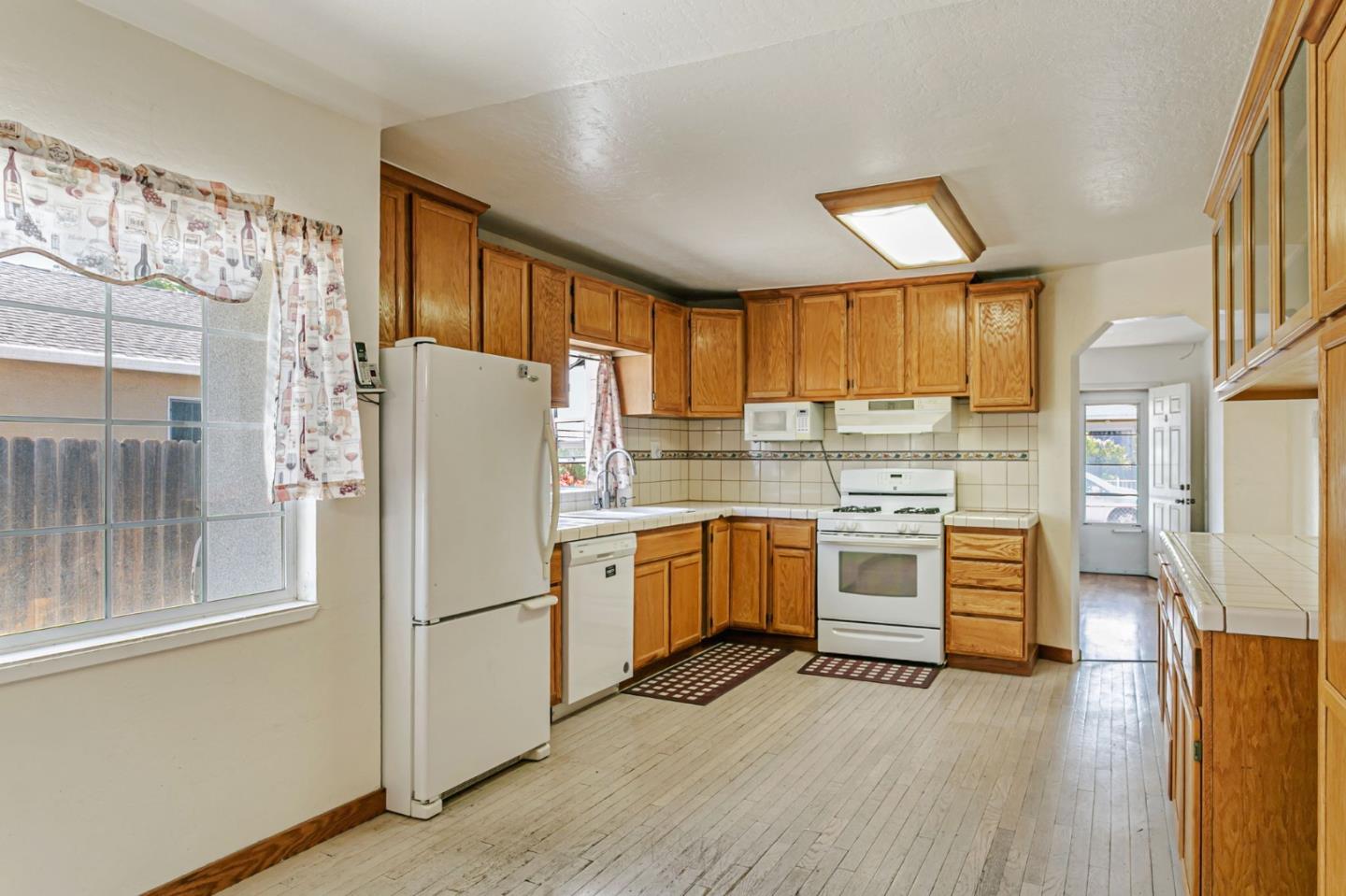 Detail Gallery Image 10 of 36 For 160 Talmadge Ave, San Jose,  CA 95127 - 3 Beds | 1/1 Baths