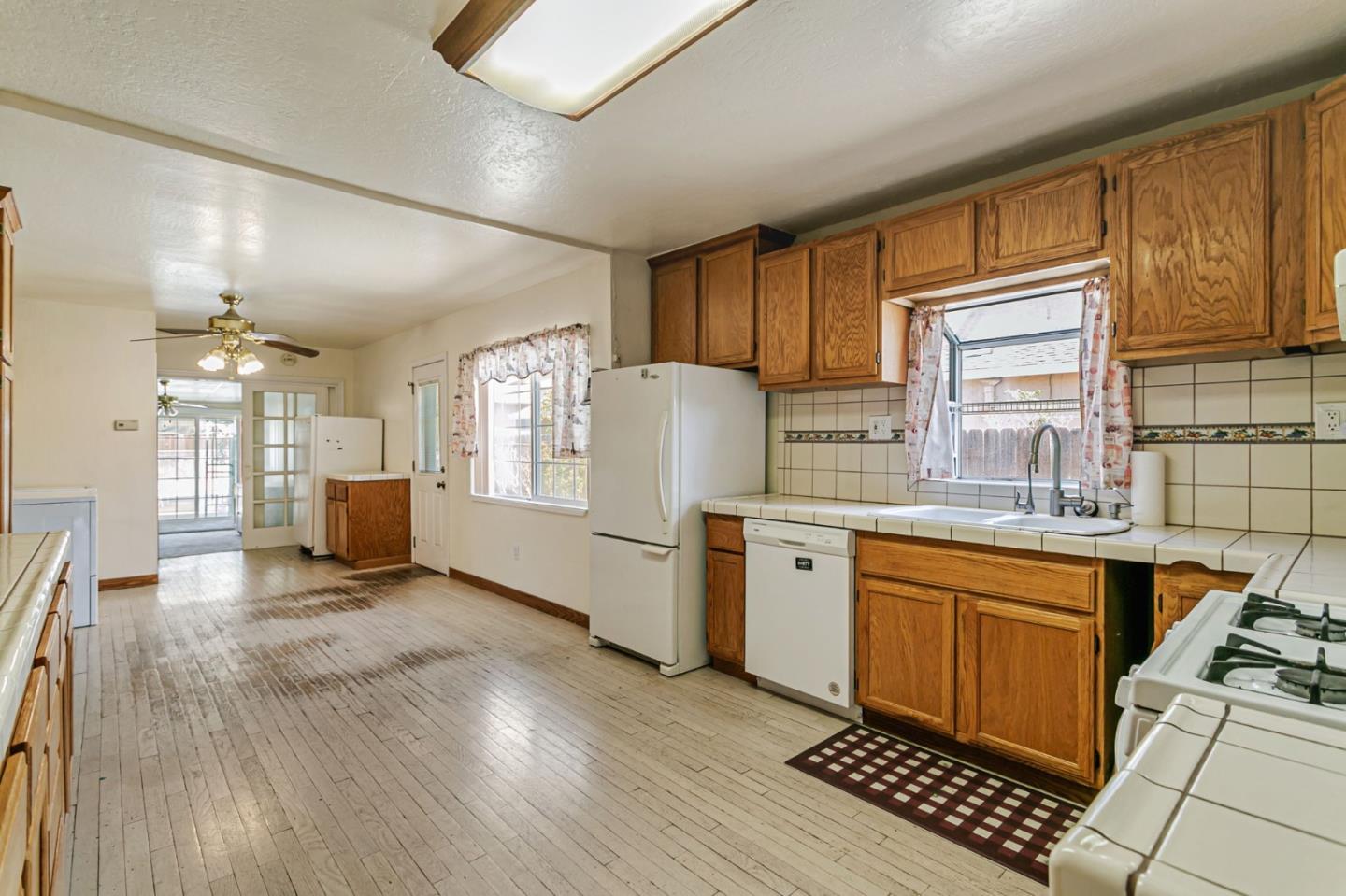 Detail Gallery Image 12 of 36 For 160 Talmadge Ave, San Jose,  CA 95127 - 3 Beds | 1/1 Baths