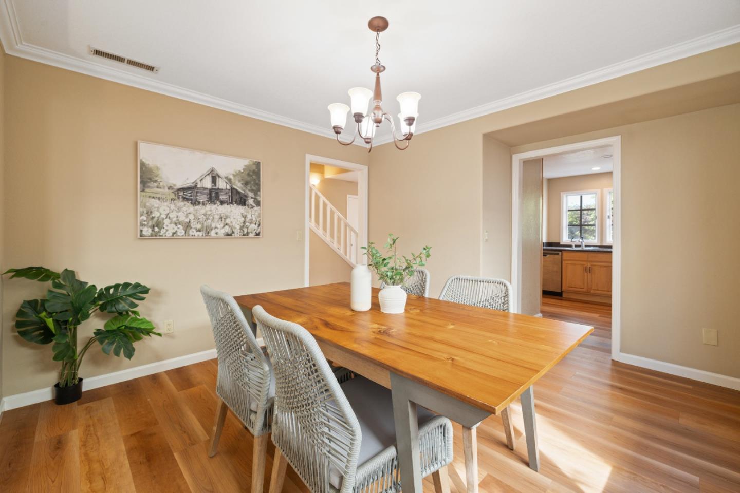 Detail Gallery Image 10 of 42 For 4750 Capitola Rd, Capitola,  CA 95010 - 3 Beds | 2/1 Baths