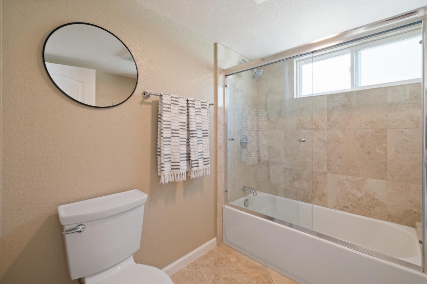 Detail Gallery Image 14 of 42 For 4750 Capitola Rd, Capitola,  CA 95010 - 3 Beds | 2/1 Baths