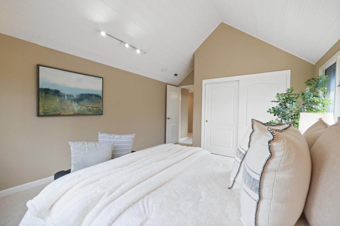 Detail Gallery Image 20 of 42 For 4750 Capitola Rd, Capitola,  CA 95010 - 3 Beds | 2/1 Baths