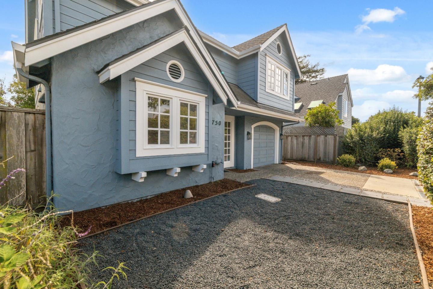 Detail Gallery Image 27 of 42 For 4750 Capitola Rd, Capitola,  CA 95010 - 3 Beds | 2/1 Baths